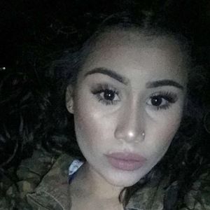 Meet your Posher, Adriana